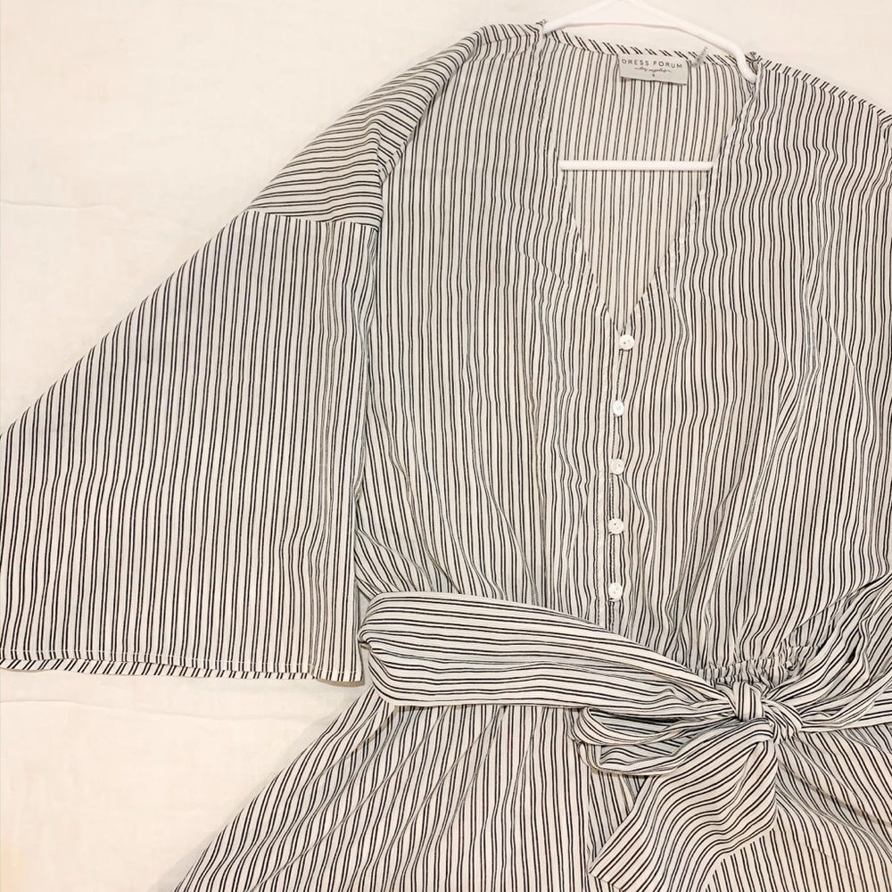 Dress Forum Striped Tie Romper Black & White - Picture 5 of 7